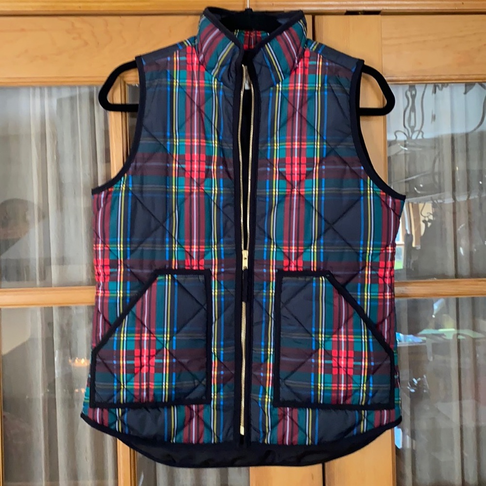 Women’s J Crew xs plaid quilted vest NWOT
